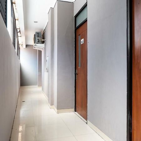 Reddoorz Plus @ Sawah Besar Jakarta Buitenkant foto