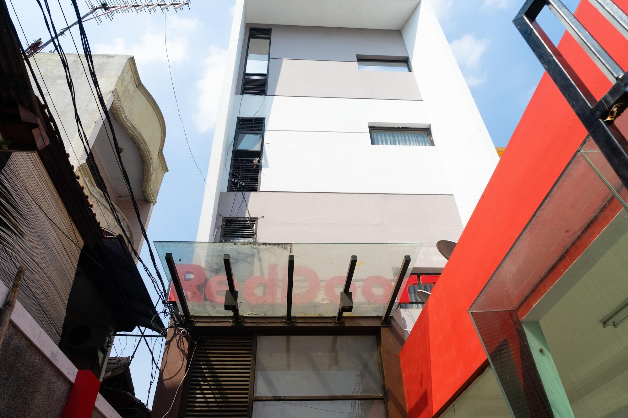 Reddoorz Plus @ Sawah Besar Jakarta Buitenkant foto